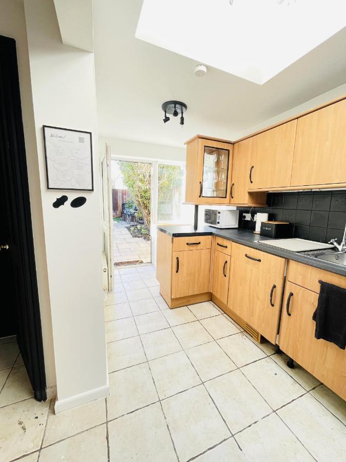 Lovely Dog Friendly, 3 Bed Home Sleeps 8, With Parking & Fenced Garden Work Contractor Leisure, Jasper Кембридж Экстерьер фото